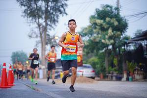 BIB: 1674
                            <button type="button" onclick="openModal(9931272)" class="btn btn-primary btn-sm float-right btn-popup" data-toggle="modal" data-target=".modal-high-quality">
                        <i class="fas fa-shopping-cart"></i> Add to Cart
                    </button>
                                            <button type="button" onclick="isThisMe(9931272, true)" class="btn btn-success btn-sm float-right btn-popup btn-isme hidden" data-toggle="tooltip" data-placement="bottom" title="นี่คือรูปของคุณใช่ไหม คลิกที่นี่เพื่อเอาเข้าอัลบั้ม">
                        <i class="fas fa-plus"></i> Add to album
                    </button>
                    <button type="button" onclick="isThisMe(9931272, false)" class="btn btn-warning btn-sm float-right btn-popup btn-isnotme hidden">
                        <i class="fas fa-ban"></i> Remove from album
                    </button>